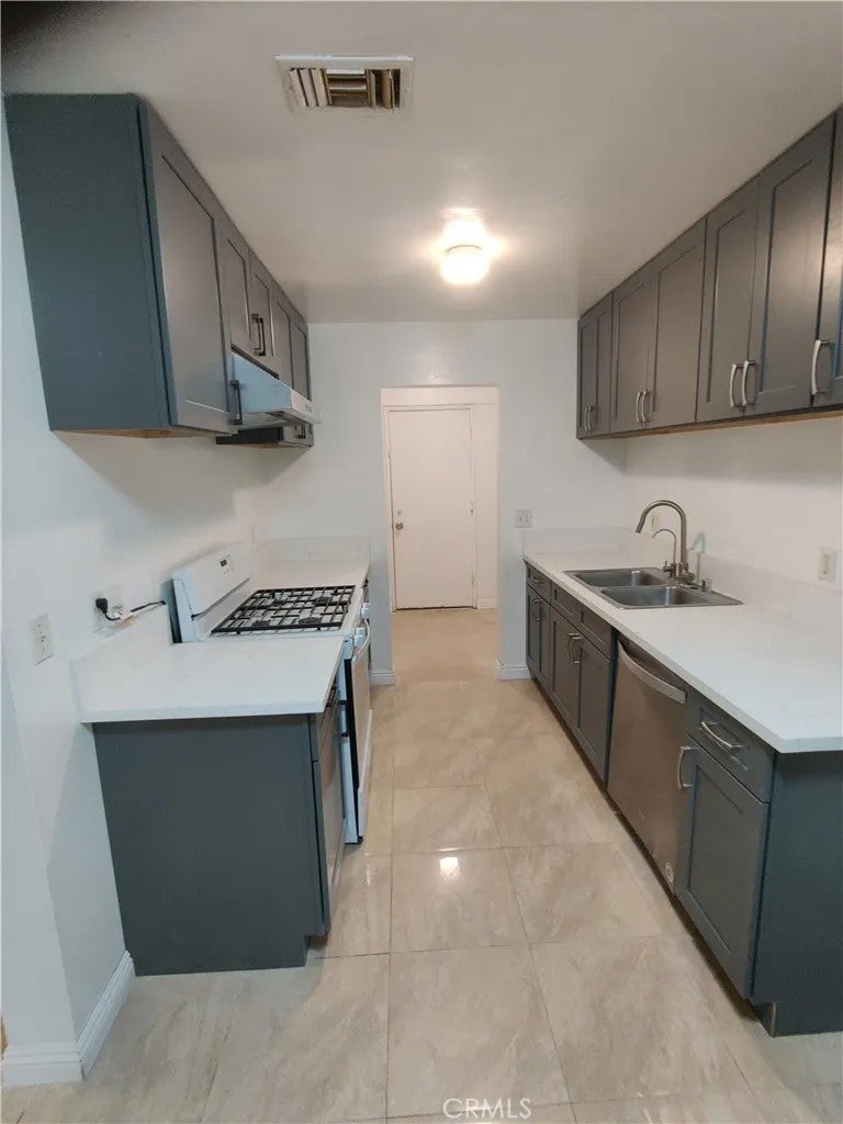 1250 S Diamond Bar B