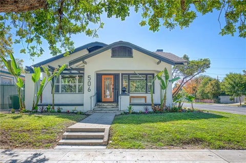 Photo of 506 E Vassar AVE, Fresno, CA 93704 (MLS # FR26224486)