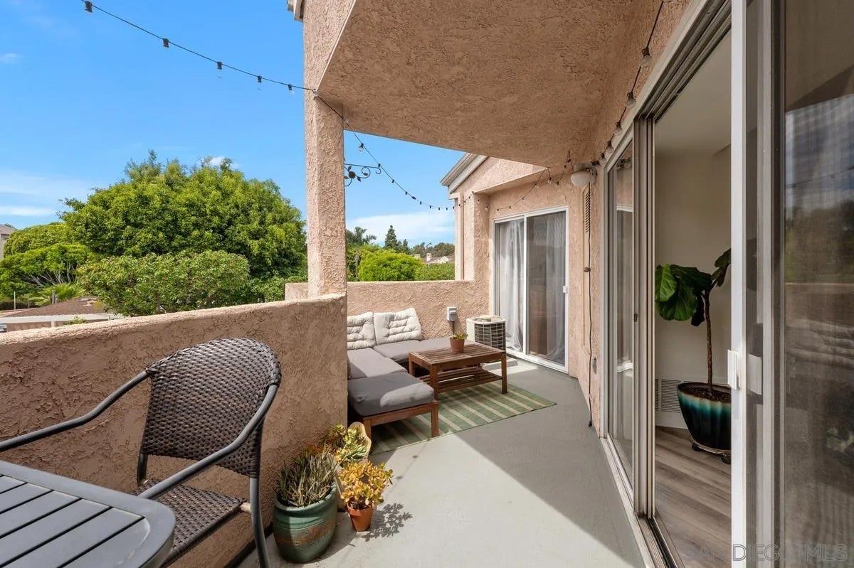 7127 Camino Degrazia 130