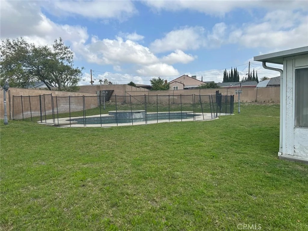 9050 Dumond Drive