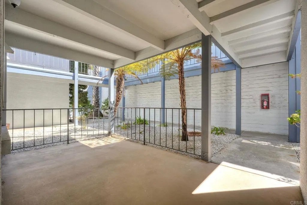 3612 Vista Bella