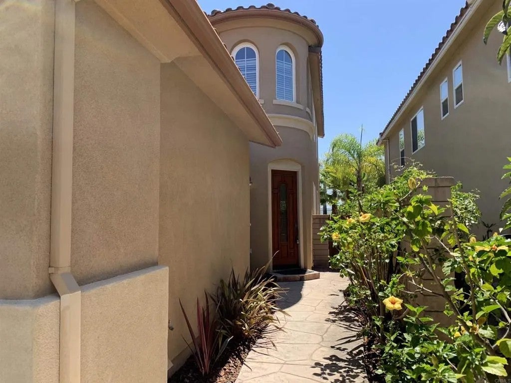 12975 Flintwood Way