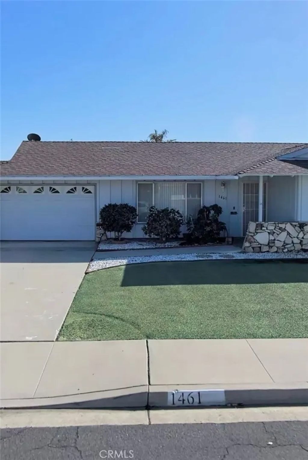 Photo of 1461 Amberwood Dr, Hemet, CA 92543 (MLS # SW26036412)