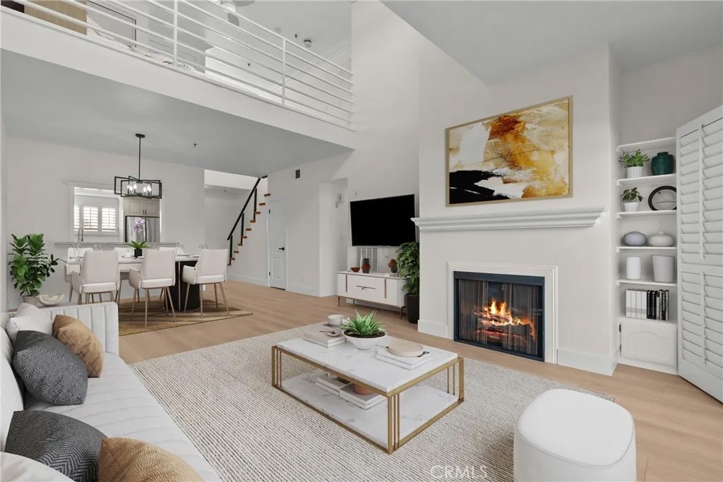 2905 Montrose Avenue 610