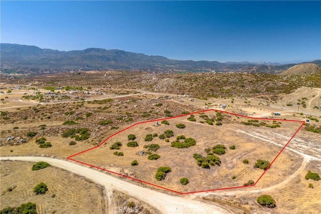 Photo of 41185 Jojoba Hills, Aguanga, CA 92536 (MLS # SW25207446)