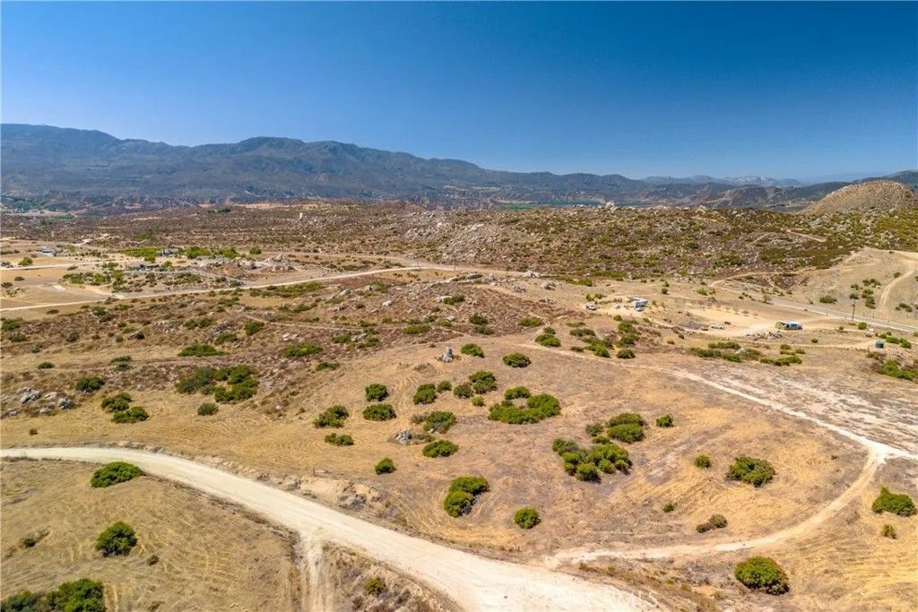 Photo of 41185 Jojoba Hills, Aguanga, CA 92536 (MLS # SW25207446)