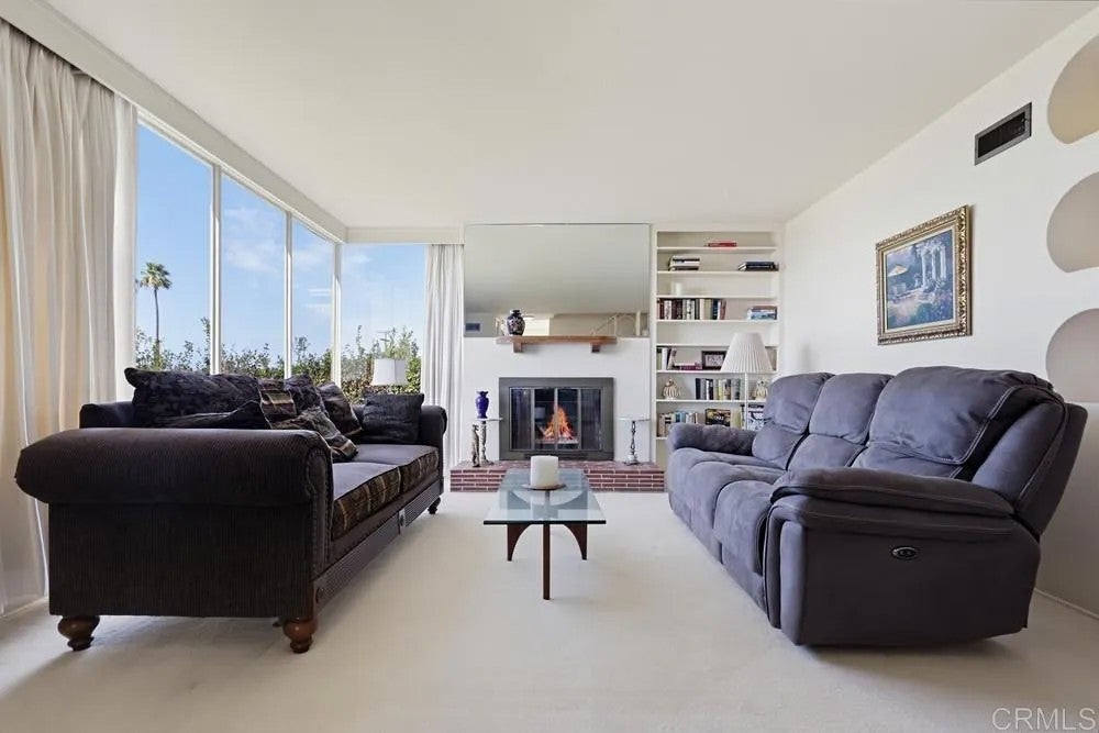 1005 Alexandria Dr