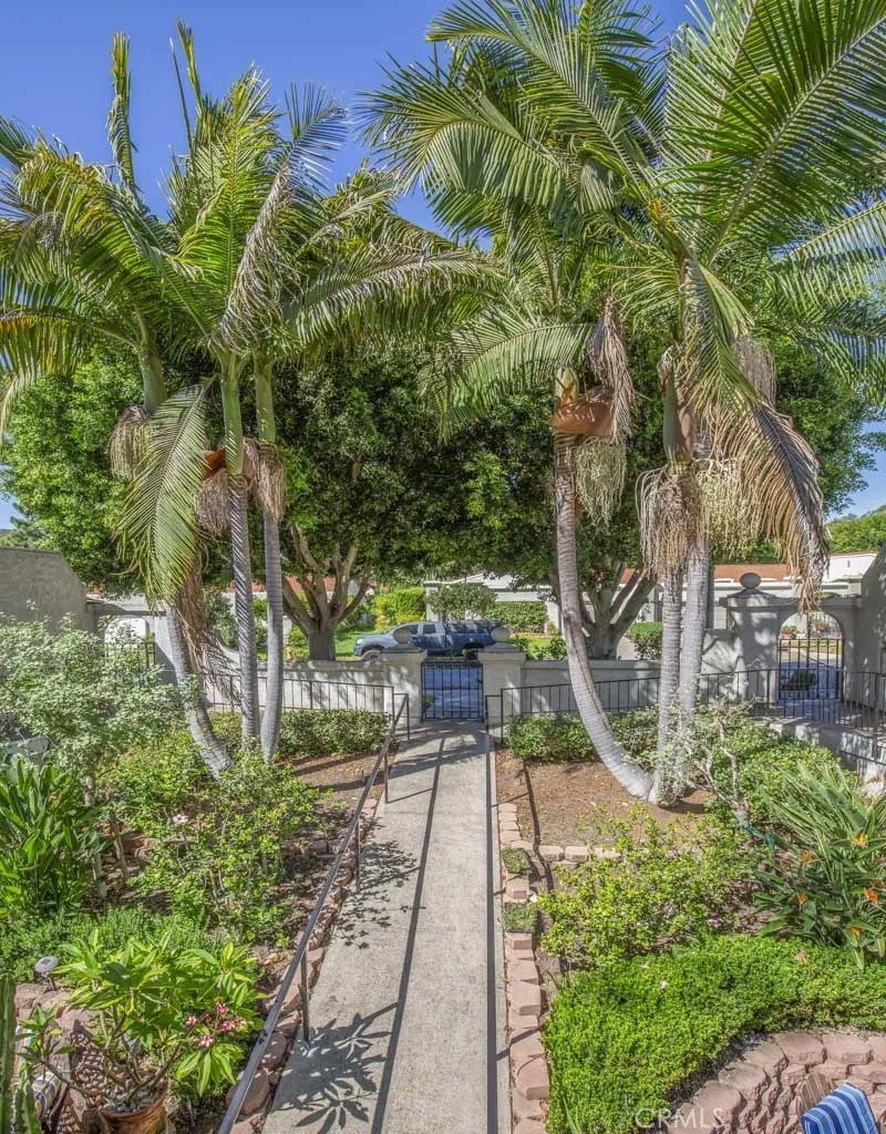 5531 Via La Mesa O