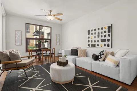 1150 J St Unit 111, San Diego, CA 92101 - #: 250039611