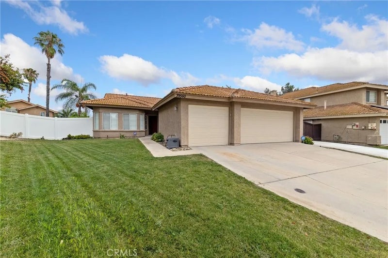 39560 Glenwood Court