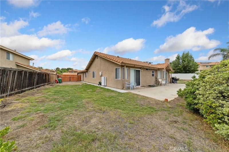 39560 Glenwood Court