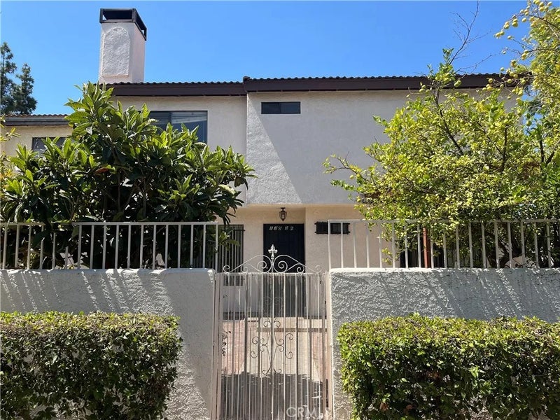 13856 Ramona Parkway