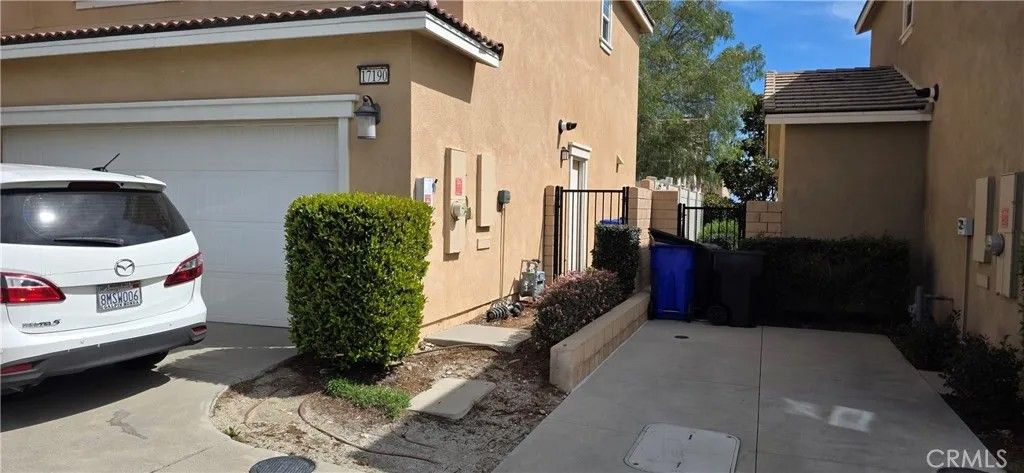 Photo of 17190 Pioneer Way, San Bernardino, CA 92407 (MLS # IV26056265)