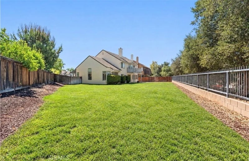 10011 Thornbird Court
