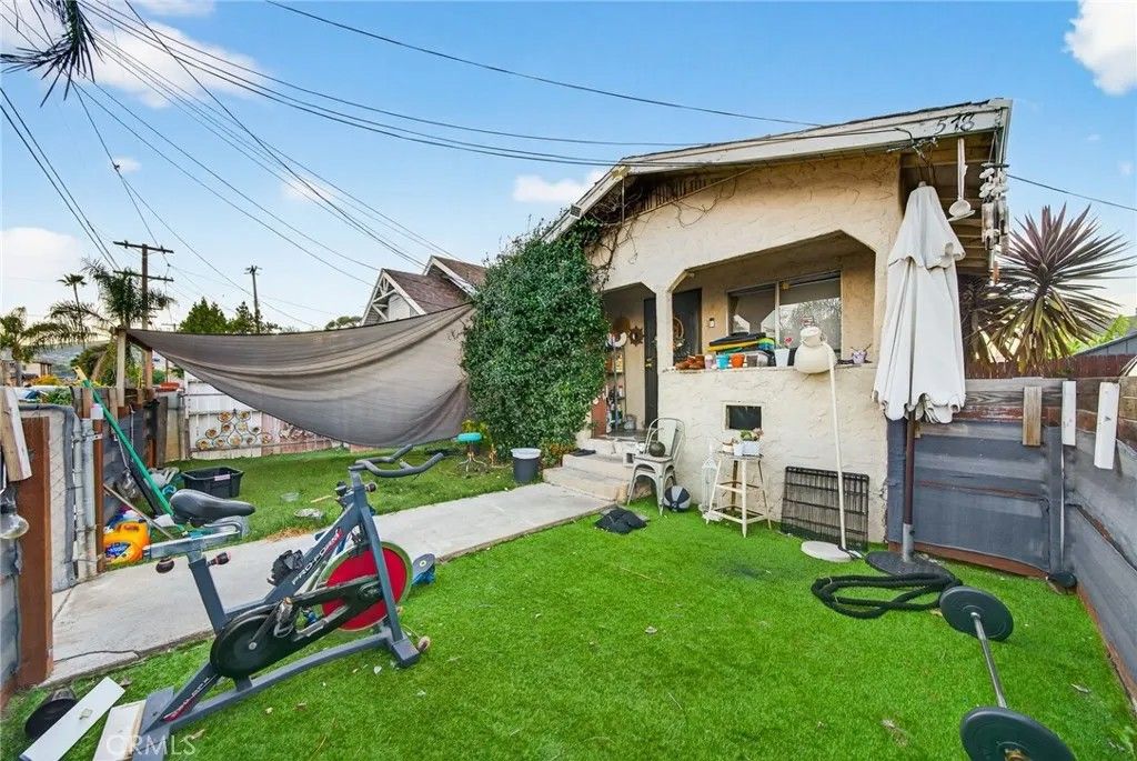 Photo of 578 W Oliver St, San Pedro, CA 90731 (MLS # SB26011242)