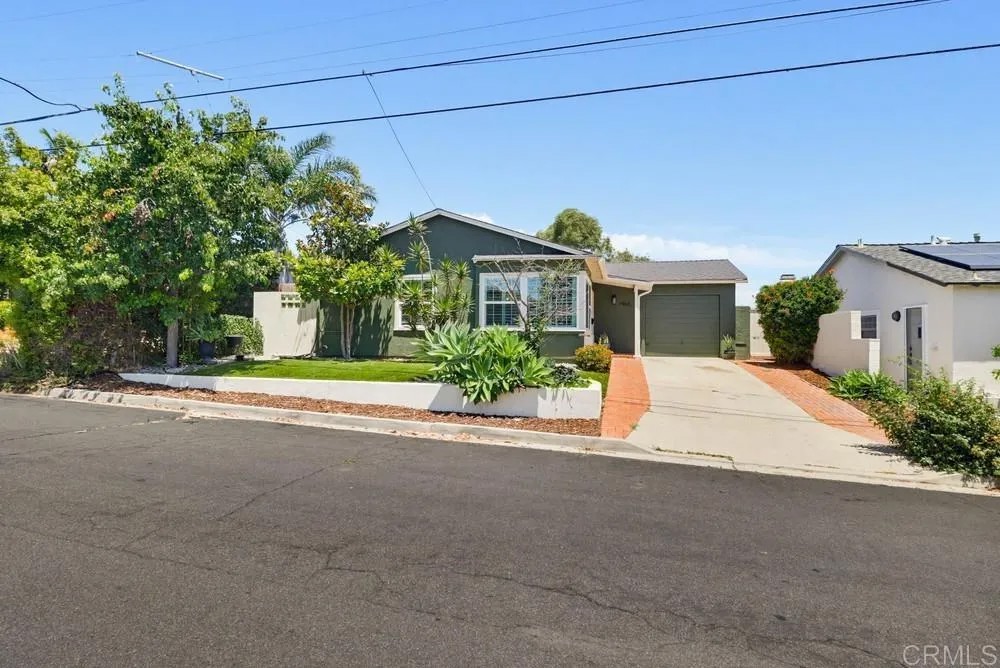 3466 WISTERIA DR