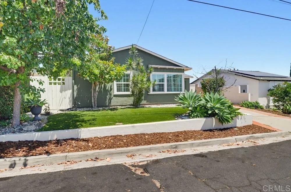 3466 WISTERIA DR