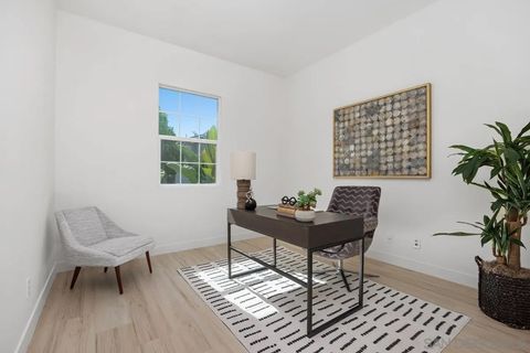 Tiny photo for 13800 Torrey Del Mar Dr, San Diego, CA 92130 (MLS # 250039205)