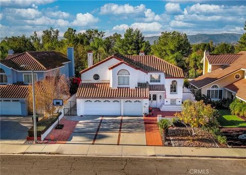 Photo of 23791 Via De Gema Linda, Murrieta, CA 92562 (MLS # SW25275755)