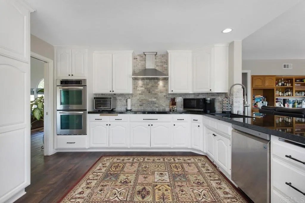 15979 Gantry Way