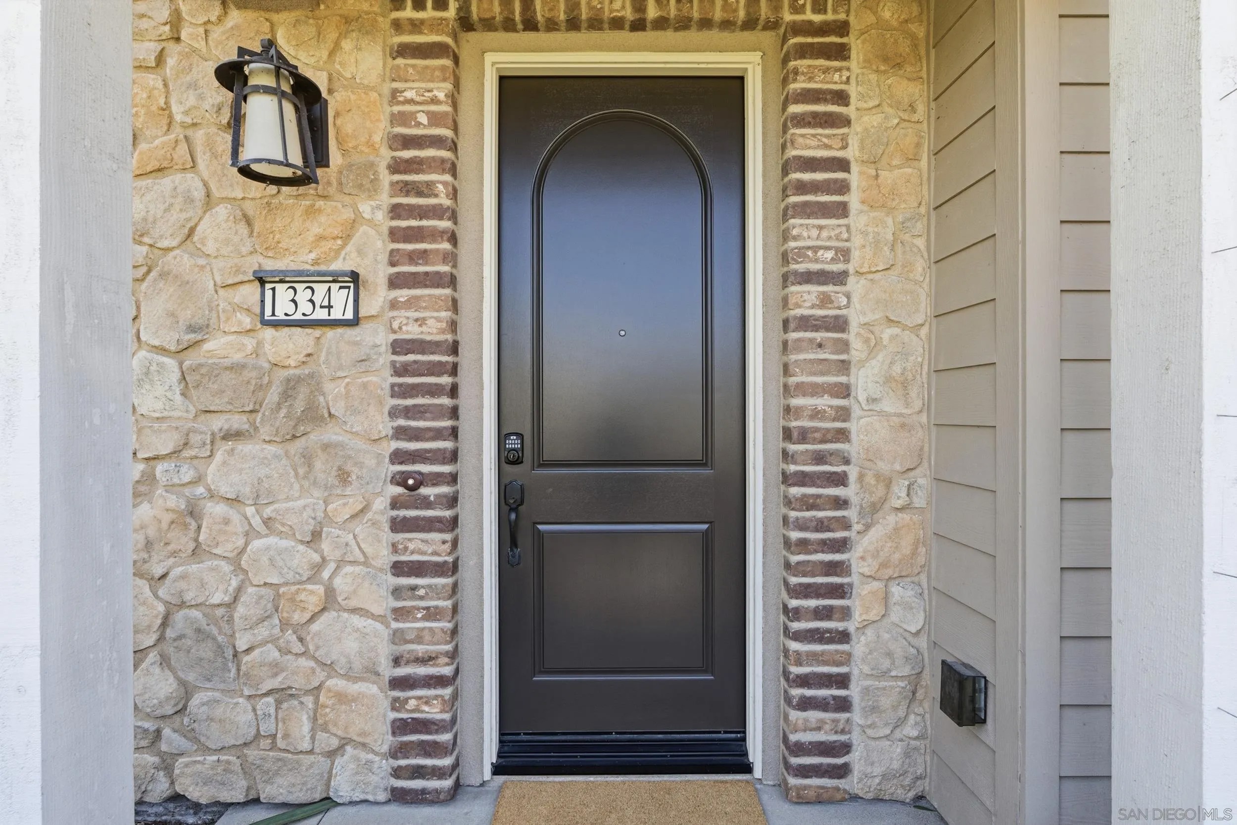 13347 Orange Blossom Wy