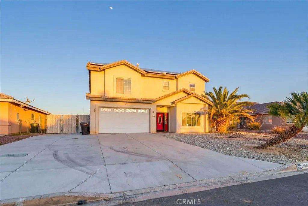 Photo of 26647 Mainsail Ln, Helendale, CA 92342 (MLS # IG26022054)