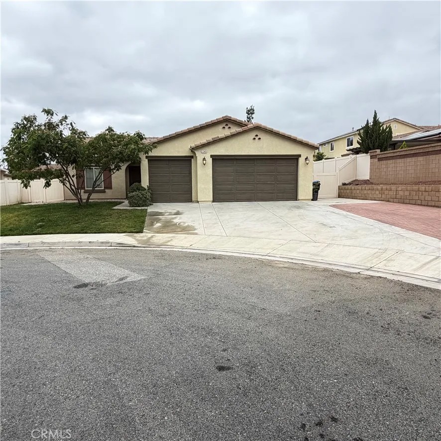1349 Acanthus Ln