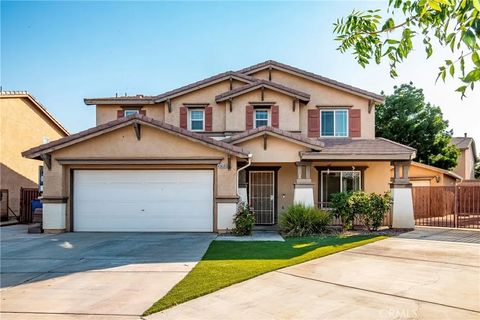 Tiny photo for 43635 Castle Circle, Lancaster, CA 93535 (MLS # SR25252078)