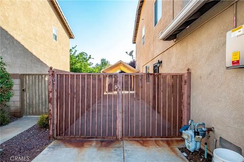 Tiny photo for 43635 Castle Circle, Lancaster, CA 93535 (MLS # SR25252078)