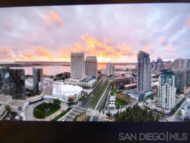 100 Harbor Dr 3404
