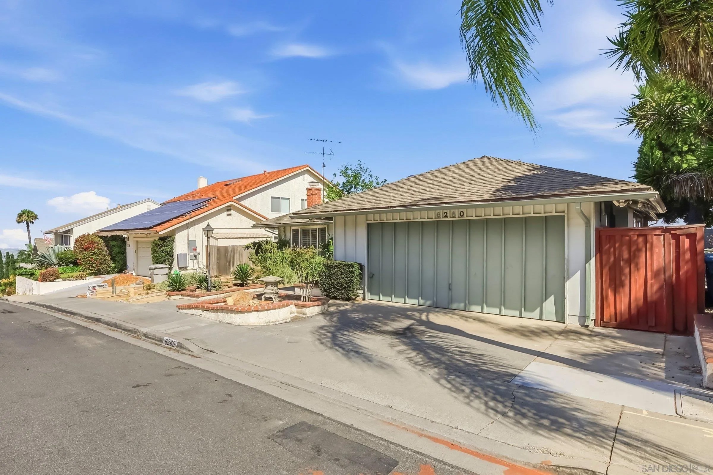 6260 Camino Rico