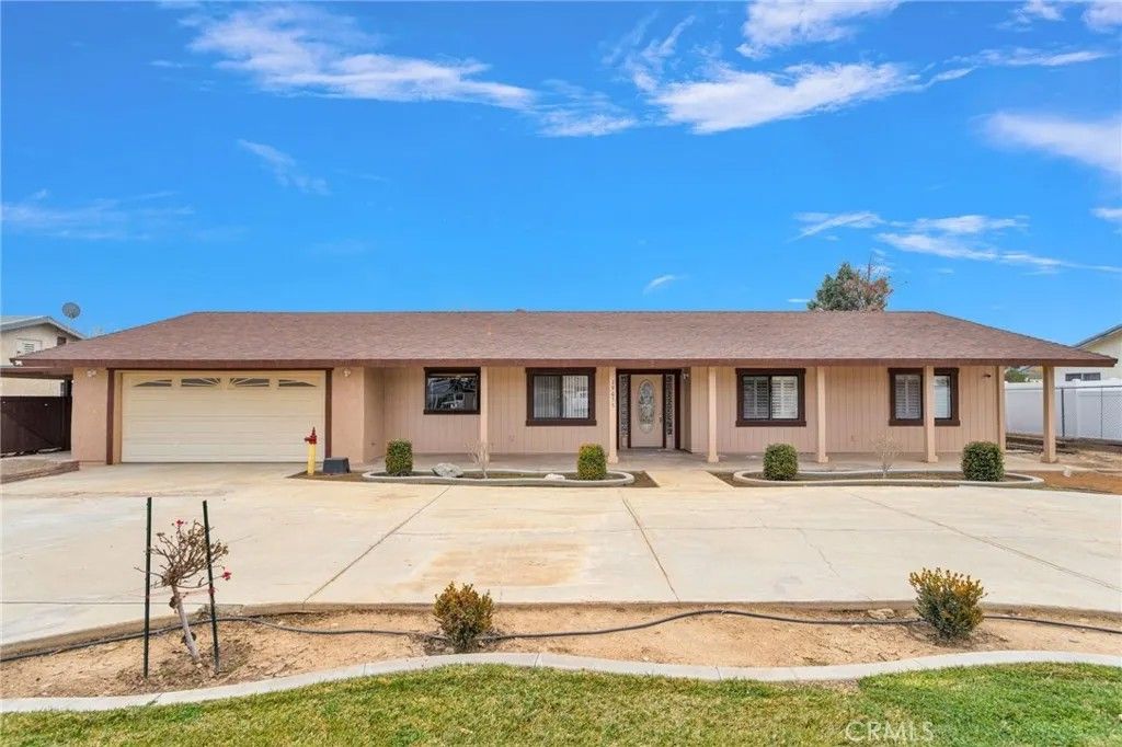 Photo of 19055 Seaforth Street, Hesperia, CA 92345 (MLS # HD26012478)