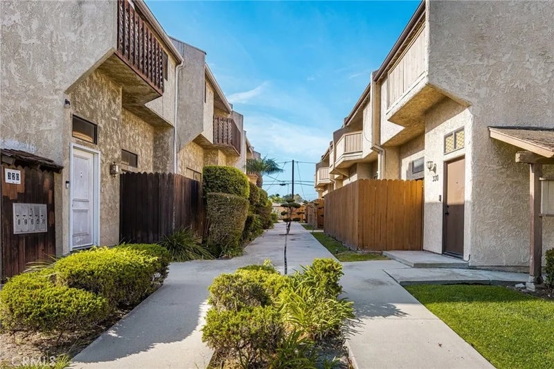 320 W 220th Unit 4