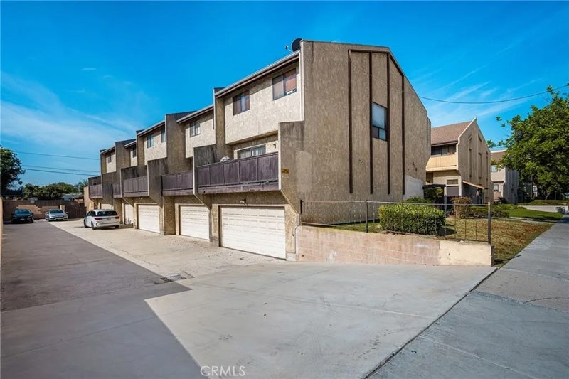 320 W 220th Unit 4