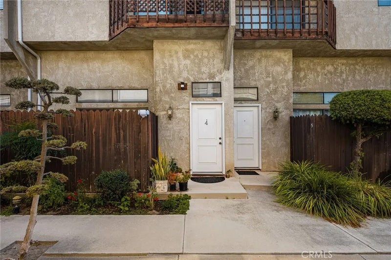 320 W 220th Unit 4