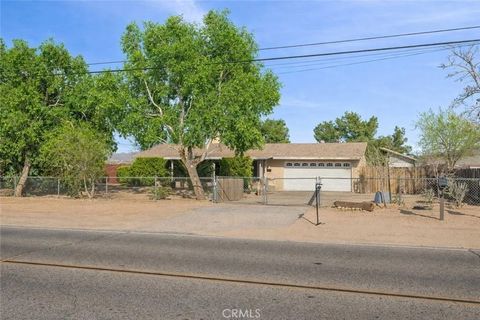 Photo of 9533 Choiceana Ave, Hesperia, CA 92345 (MLS # HD26073722)