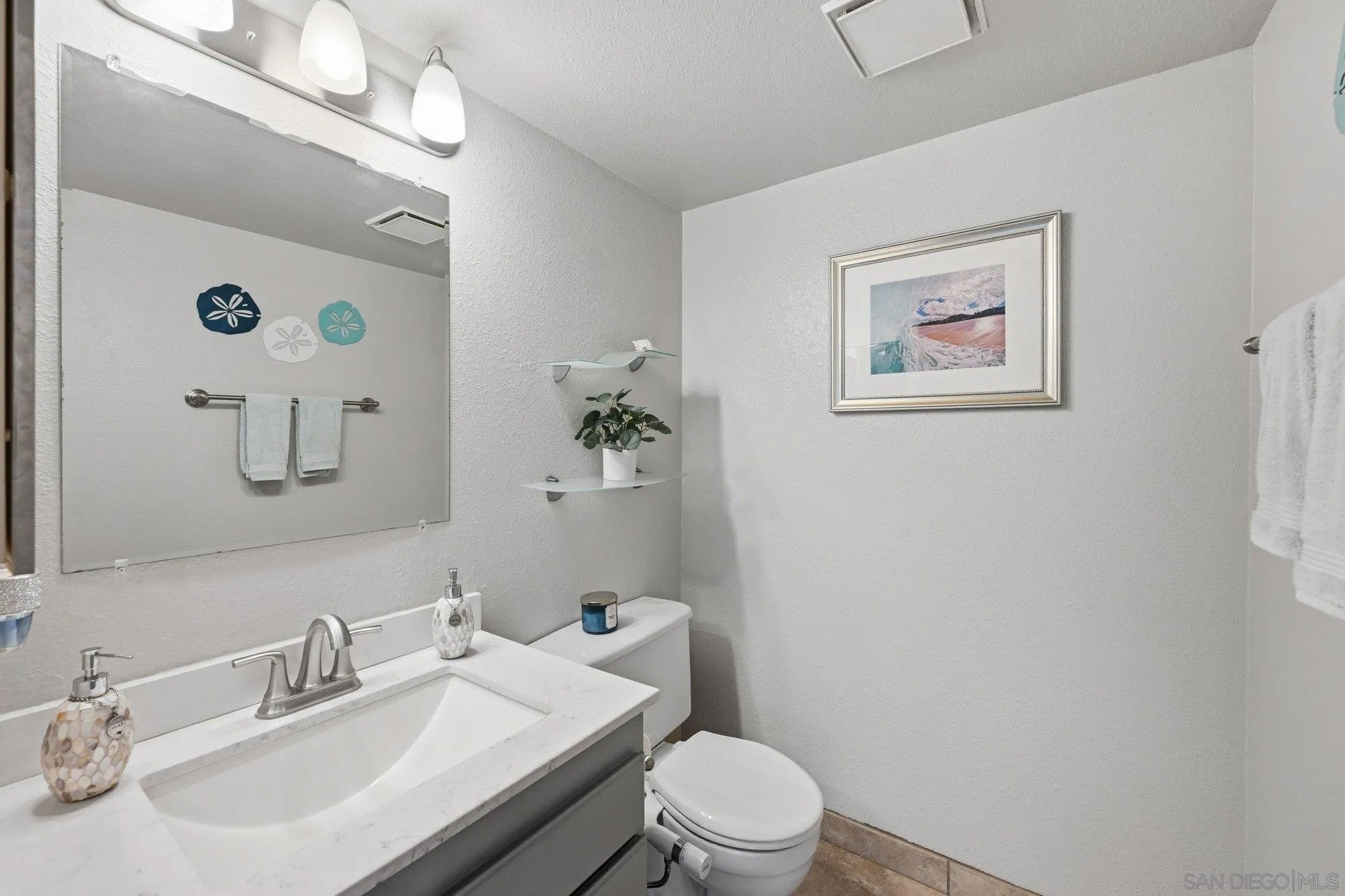 11089 Clairemont Mesa Blvd