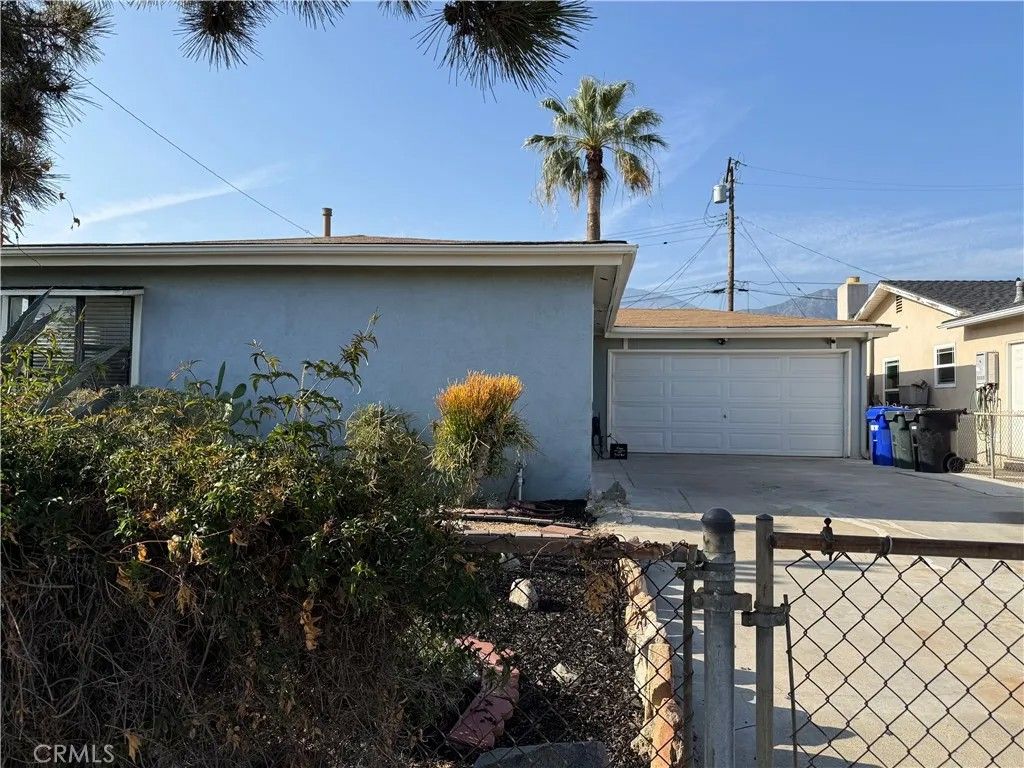 Photo of 1353 Pengra Street, Duarte, CA 91010 (MLS # WS26095774)