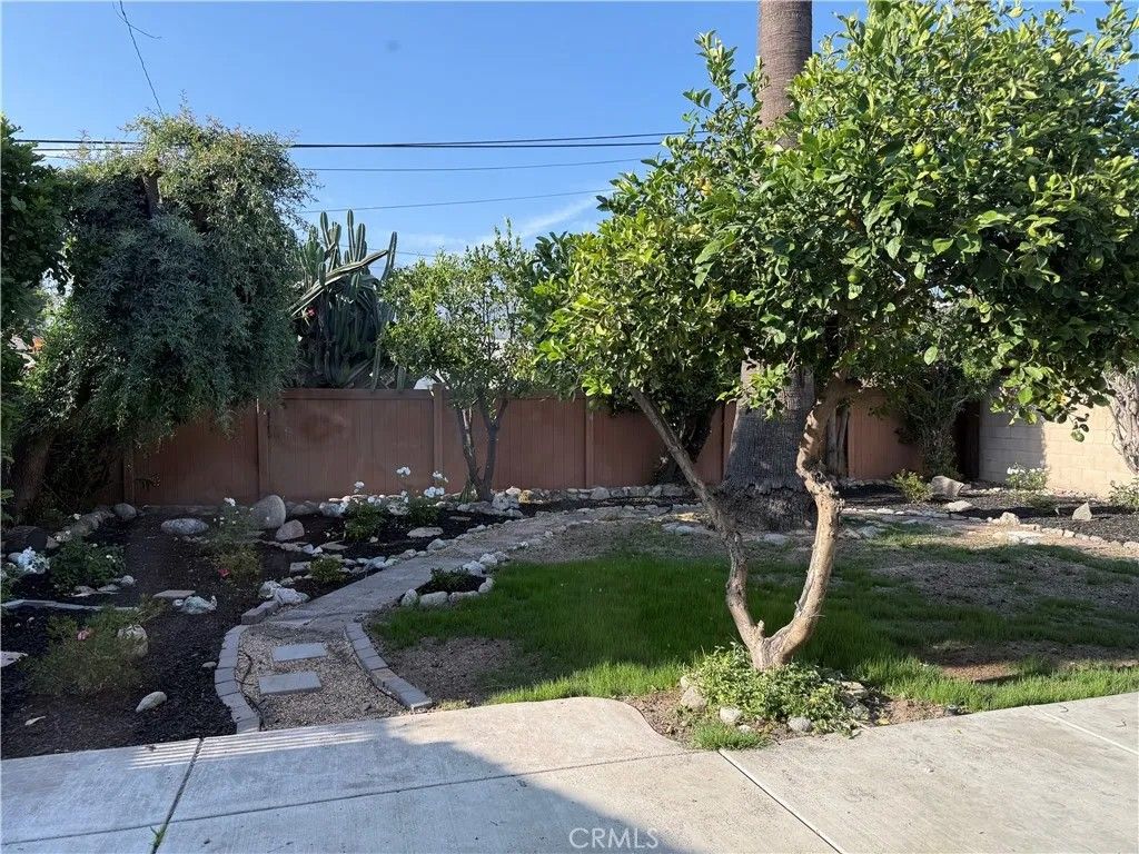 Photo of 1353 Pengra Street, Duarte, CA 91010 (MLS # WS26095774)