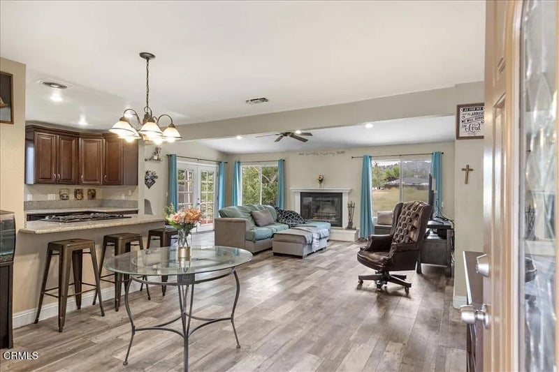 20924 Brentwood Drive