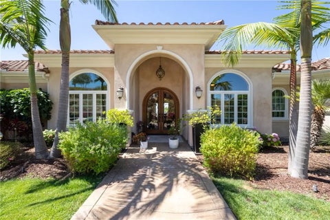 Photo of 2224 Dos Lomas, Fallbrook, CA 92028 (MLS # CV26162161)
