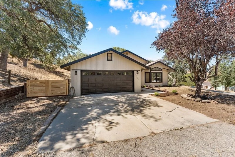 22381 William Tell Trail