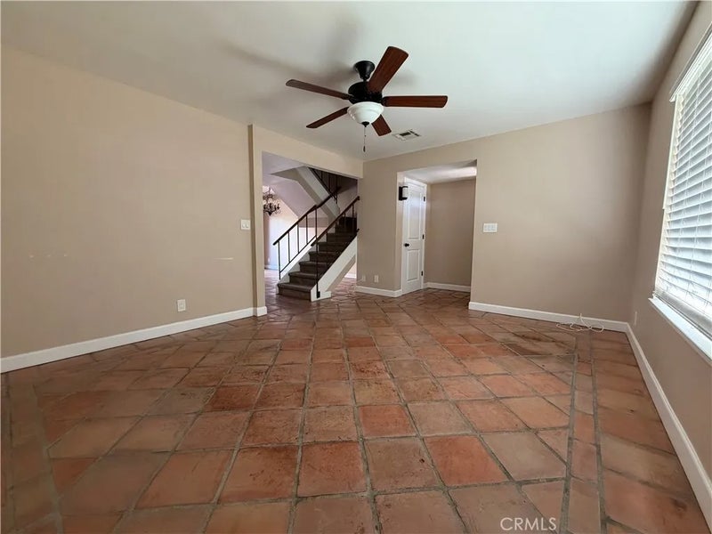 18324 Brookhurst