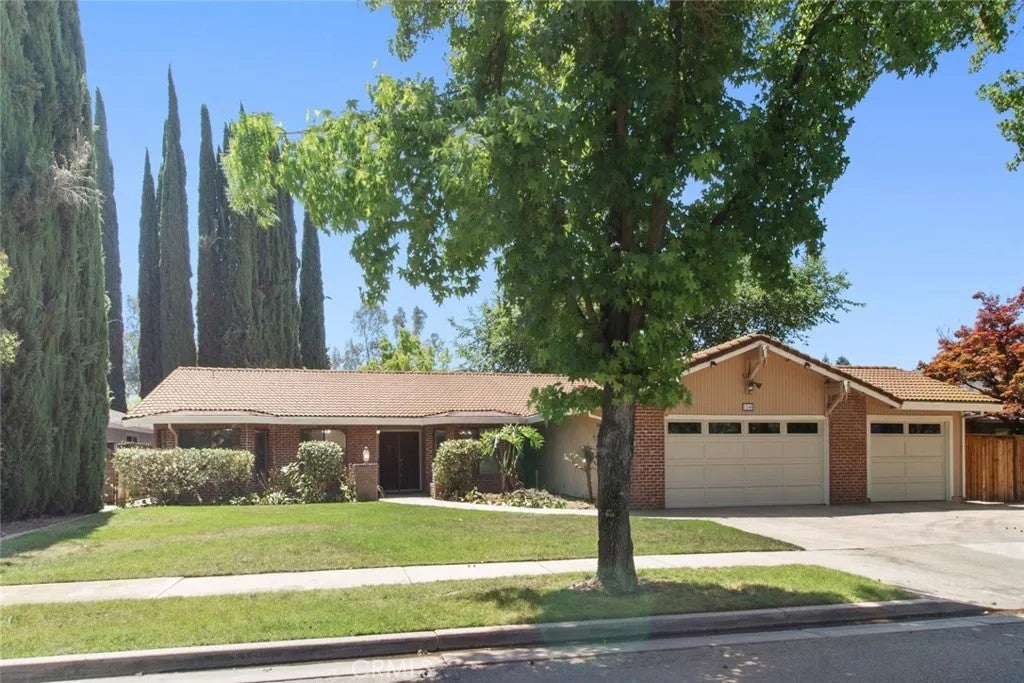 1246 Paseo Redondo