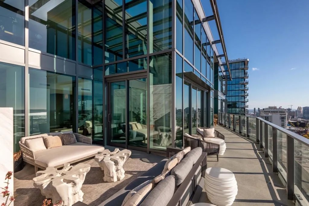 2855 Fifth Avenue 1304