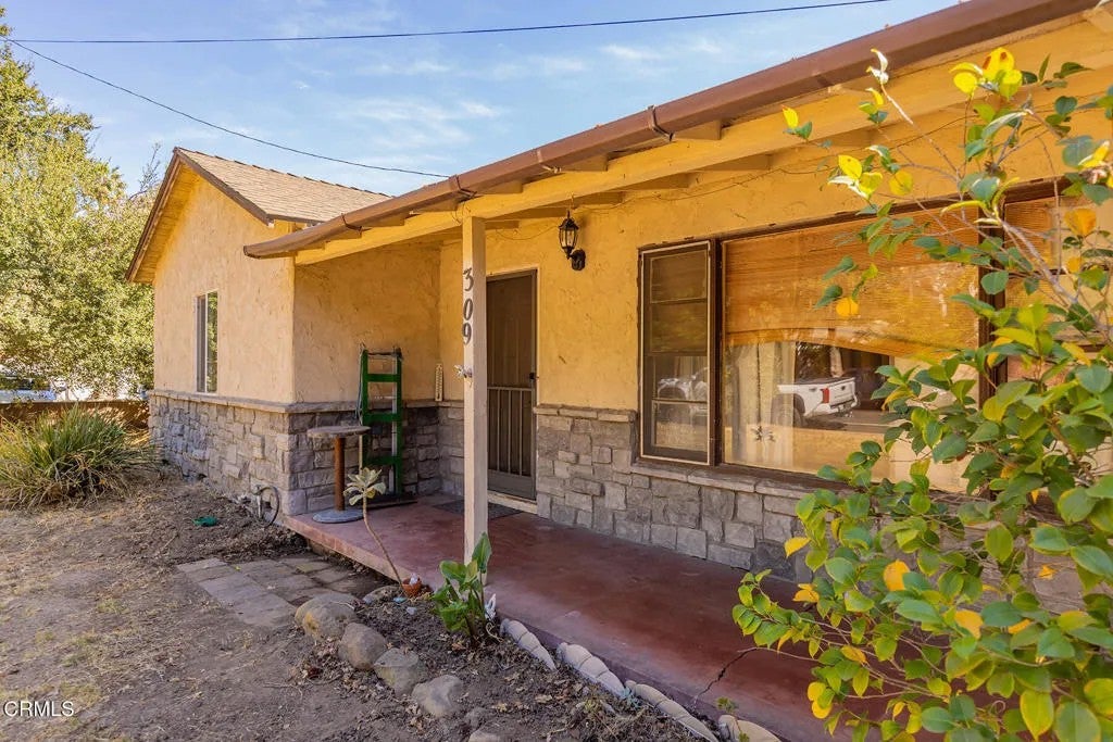 309 Grand Avenue