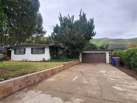 Photo of 2610 Zanja View, Mentone, CA 92359 (MLS # IG26024663)