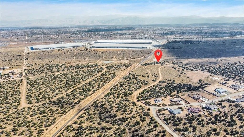 Photo of 0 Heartland, Oak Hills, CA 92344 (MLS # HD26107907)