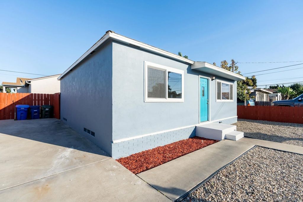 Photo of 1175-1177 Georgia St, Imperial Beach, CA 91932 (MLS # 260010616)