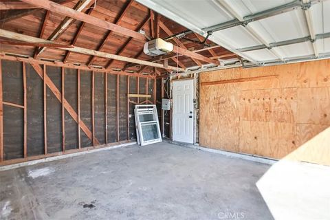 Tiny photo for 6851 Coachella Ave, Long Beach, CA 90805 (MLS # OC25239053)